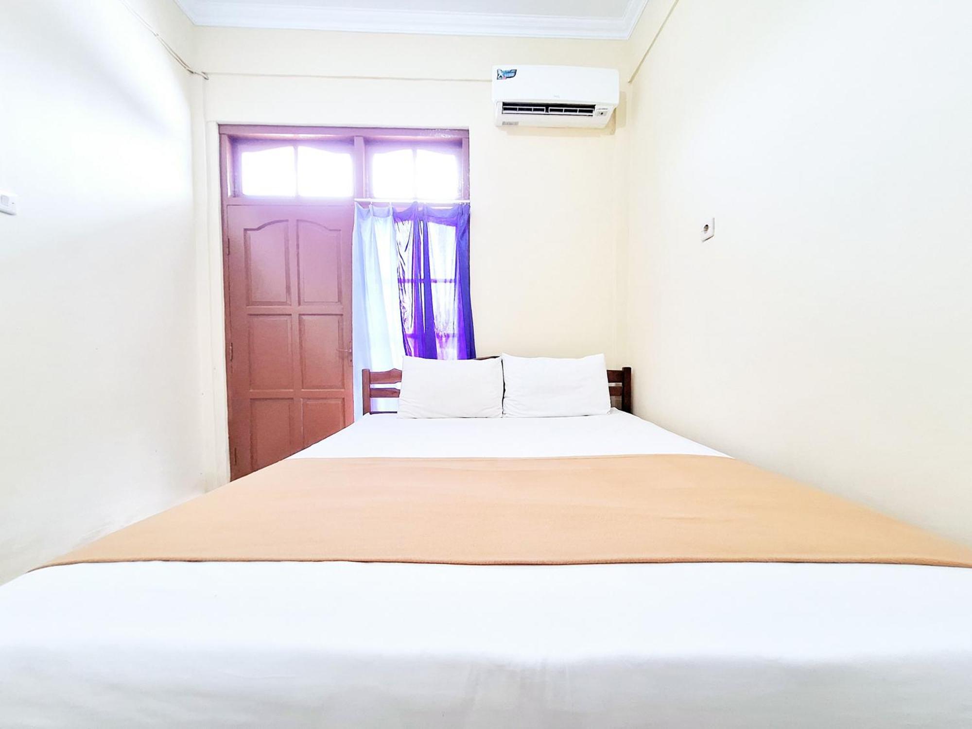 Hotel Family Syariah 1 Parangtritis Redpartner Экстерьер фото