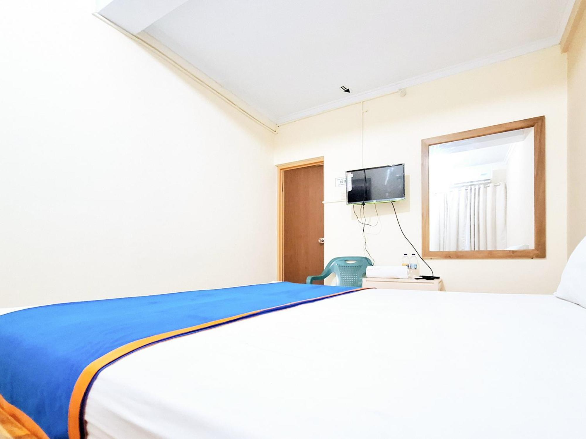 Hotel Family Syariah 1 Parangtritis Redpartner Экстерьер фото