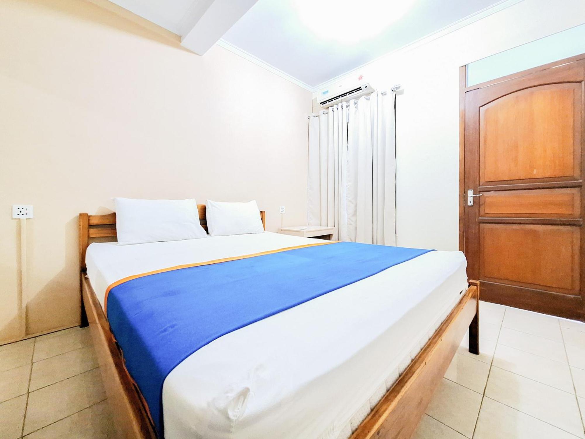 Hotel Family Syariah 1 Parangtritis Redpartner Экстерьер фото