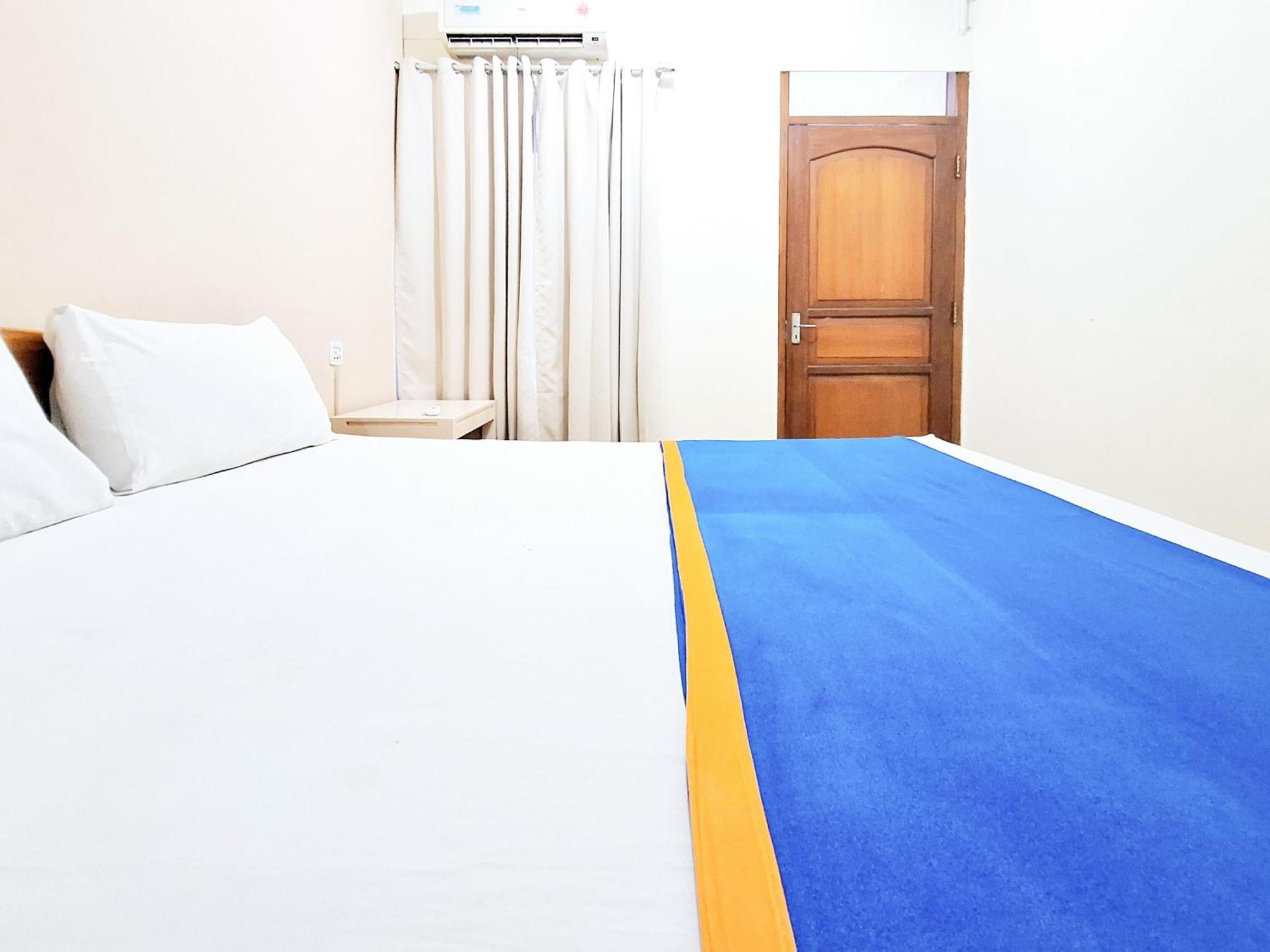 Hotel Family Syariah 1 Parangtritis Redpartner Экстерьер фото