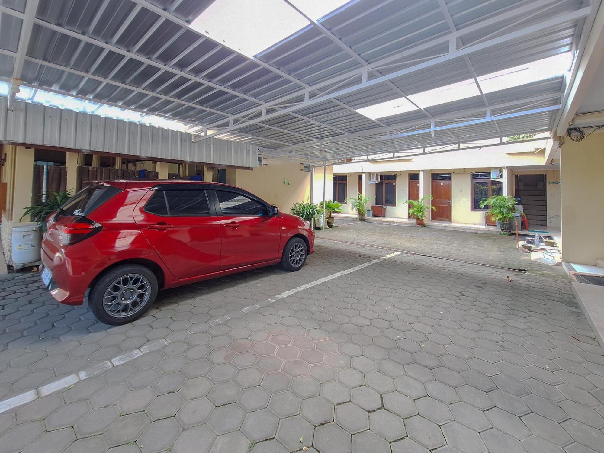 Hotel Family Syariah 1 Parangtritis Redpartner Экстерьер фото