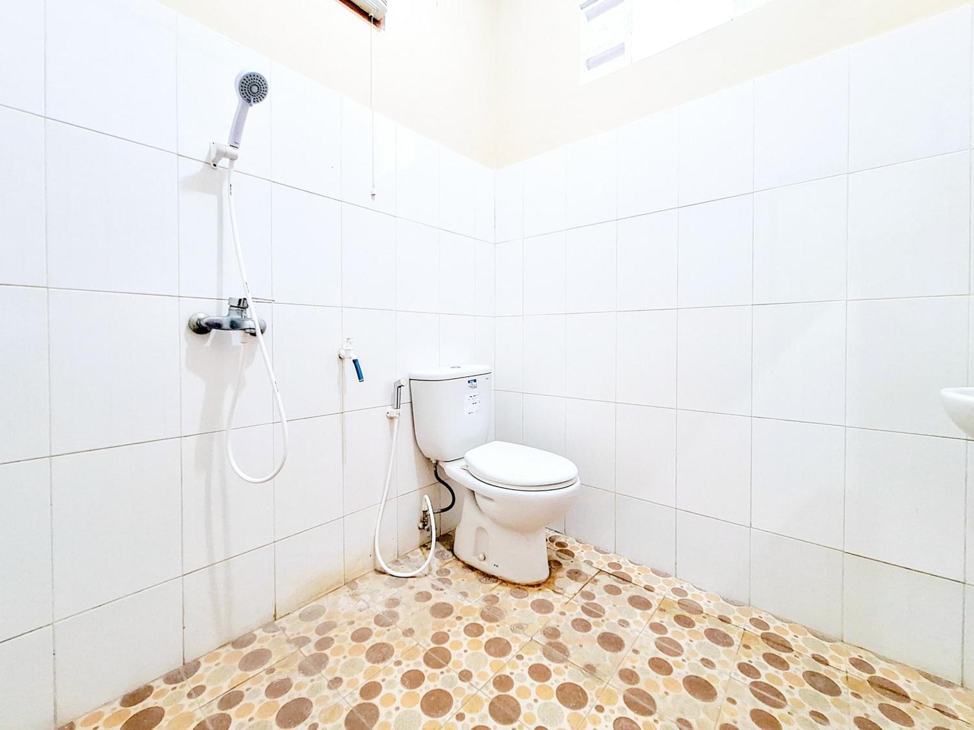 Hotel Family Syariah 1 Parangtritis Redpartner Экстерьер фото